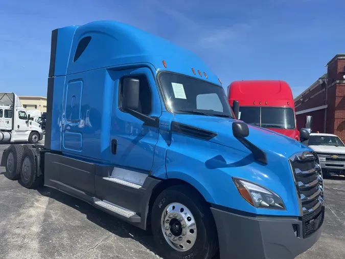 2020 Freightliner Cascadia