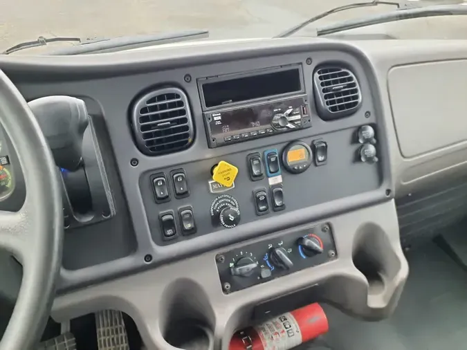 2019 FREIGHTLINER/MERCEDES M2 106fec5931a6625fdd80af82c7ccd1c33d5