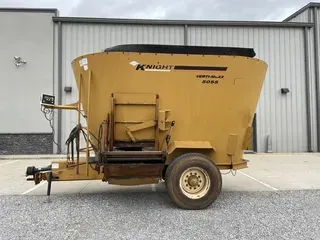 2010 Knight 5055