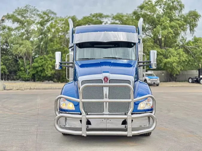 2021 KENWORTH T680
