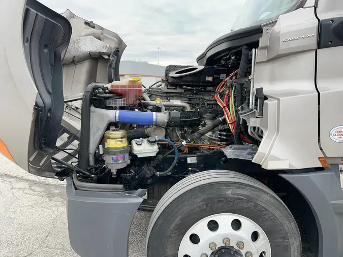 2020 Freightliner Cascadia