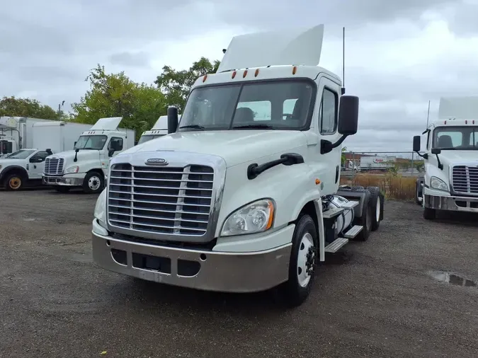 2018 FREIGHTLINER/MERCEDES CASCADIA 125