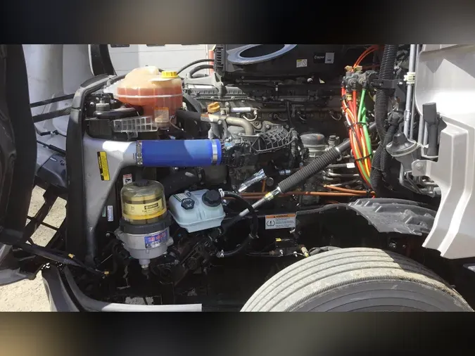 2023 Freightliner Cascadia 126