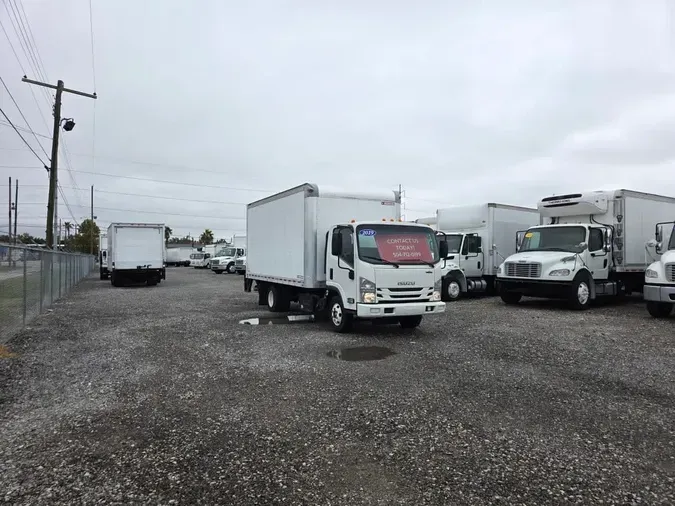 2019 ISUZU NPR HD