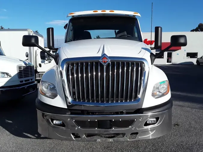 2019 NAVISTAR INTERNATIONAL LT625 DAYCAB T/A