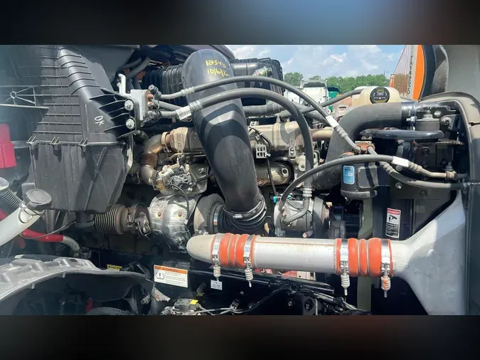 2022 Freightliner Cascadia 126