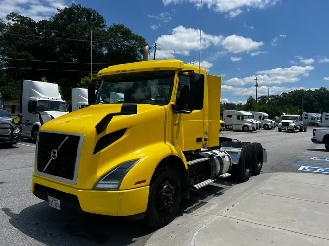 2019 Volvo VNR64T300