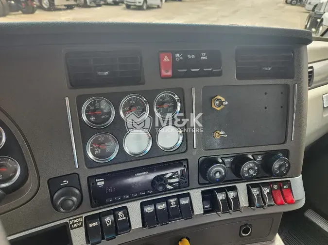 2018 KENWORTH T880