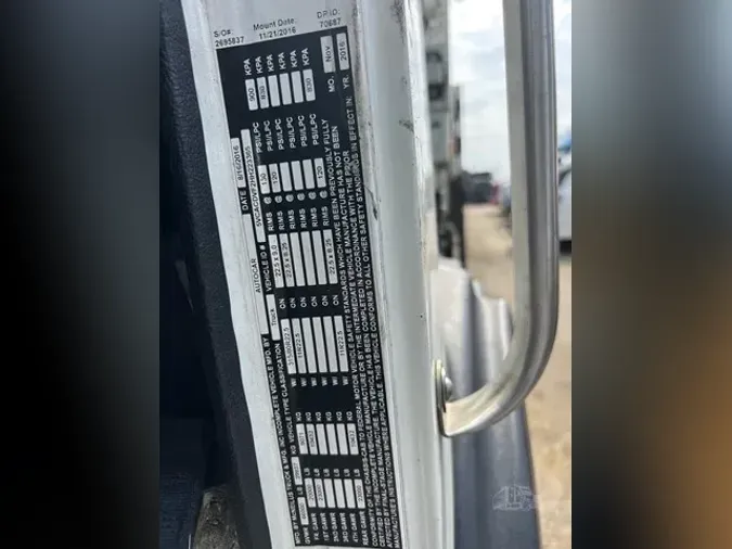 2017 AUTOCAR XPEDITORfedda30f6424f21f2fd06ea131f3adac