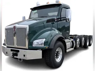 2026 Kenworth T880