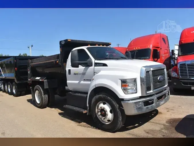 2017 FORD F750