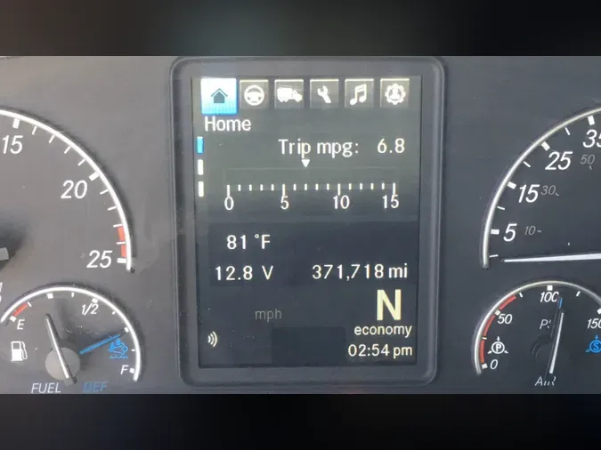 2022 Freightliner Cascadia 126