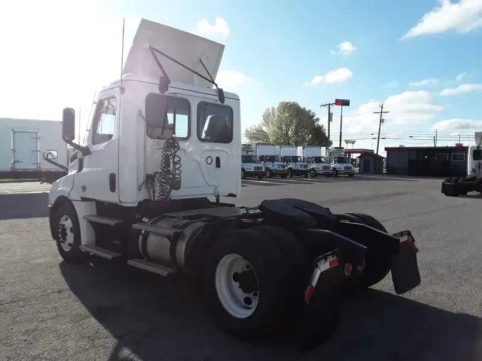 2022 FREIGHTLINER/MERCEDES CASCADIA PX12642ST