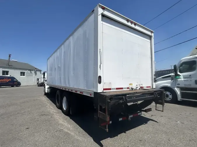 2019 FREIGHTLINER/MERCEDES M2 106