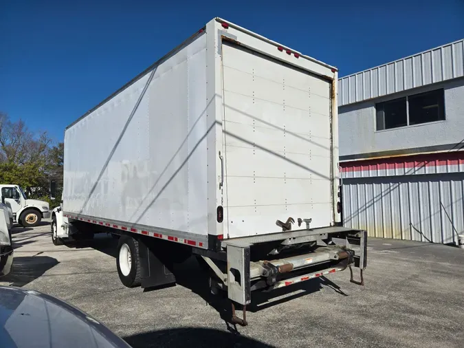 2018 FREIGHTLINER/MERCEDES M2 106