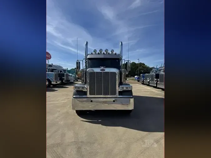 2026 PETERBILT 589