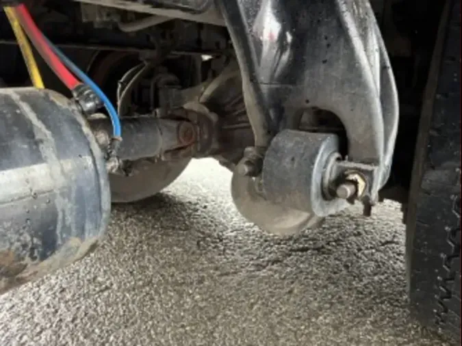 2020 FREIGHTLINER/MERCEDES M2 106