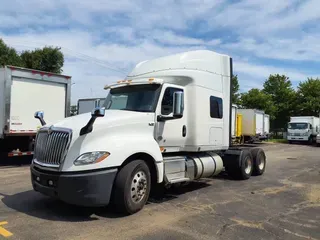 2019 NAVISTAR INTERNATIONAL LT625 SLPR CAB