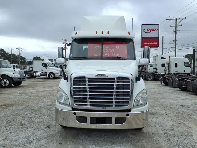 2017 FREIGHTLINER CASCADIA 113
