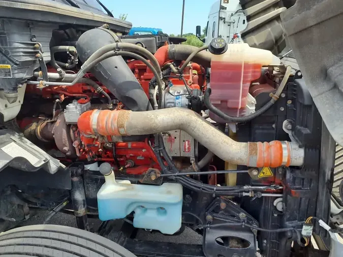 2019 NAVISTAR INTERNATIONAL LT625 DAYCAB T/A