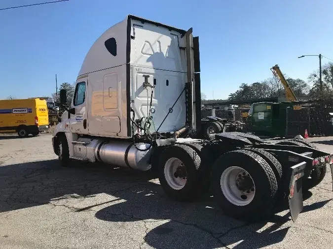 2018 Freightliner X12564ST