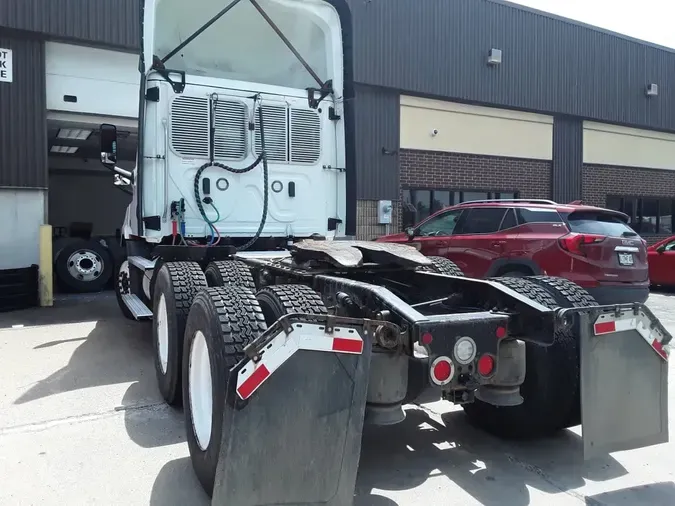 2020 FREIGHTLINER NEW CASCADIA 116