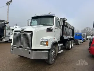 2013 WESTERN STAR 4700