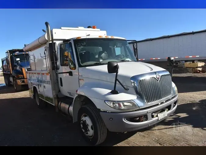 2015 INTERNATIONAL DURASTAR 4300