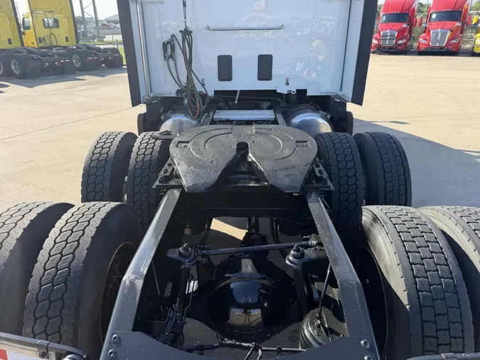 2022 Peterbilt 579ff0af29df3d0b26ae2b8fe78cd580d9c