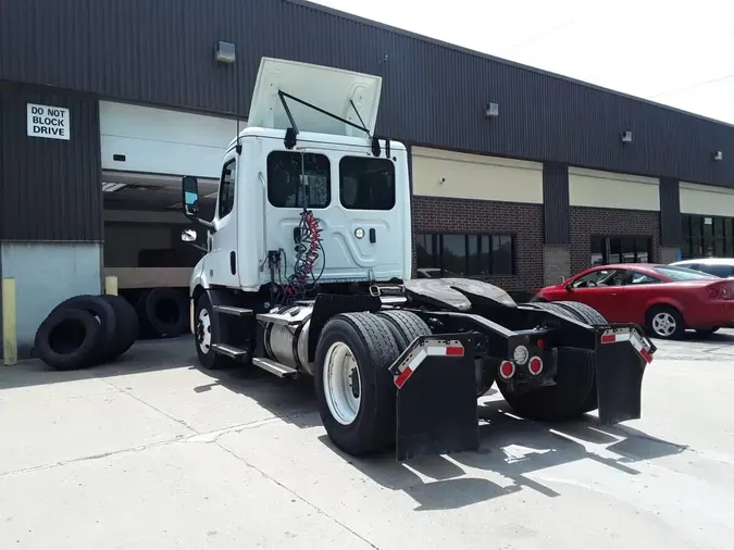 2020 FREIGHTLINER/MERCEDES NEW CASCADIA 116