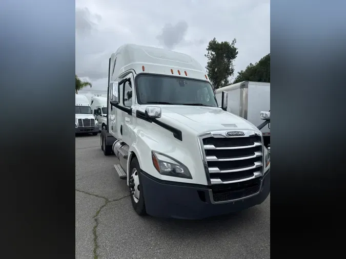 2019 FREIGHTLINER NEW CASCADIA PX12664
