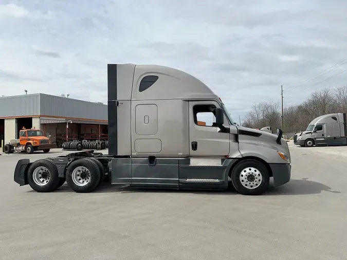 2020 Freightliner Cascadia