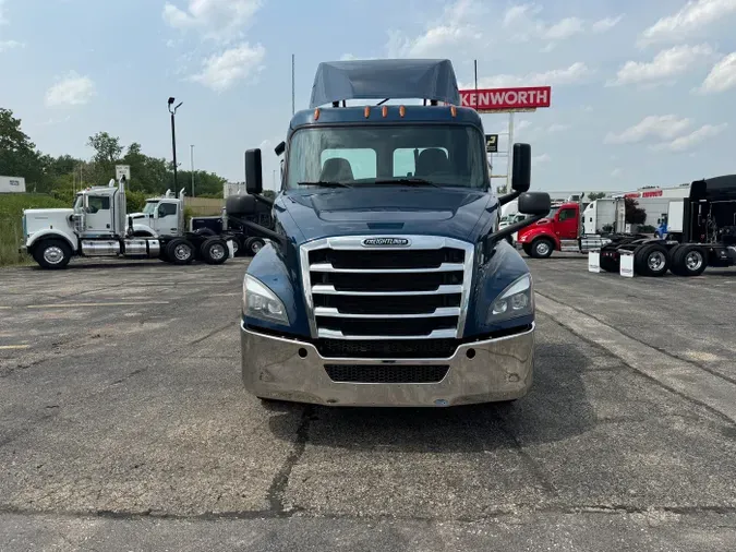 2020 Freightliner Cascadia