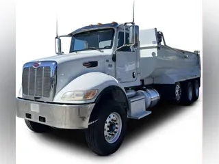 2020 Peterbilt 348