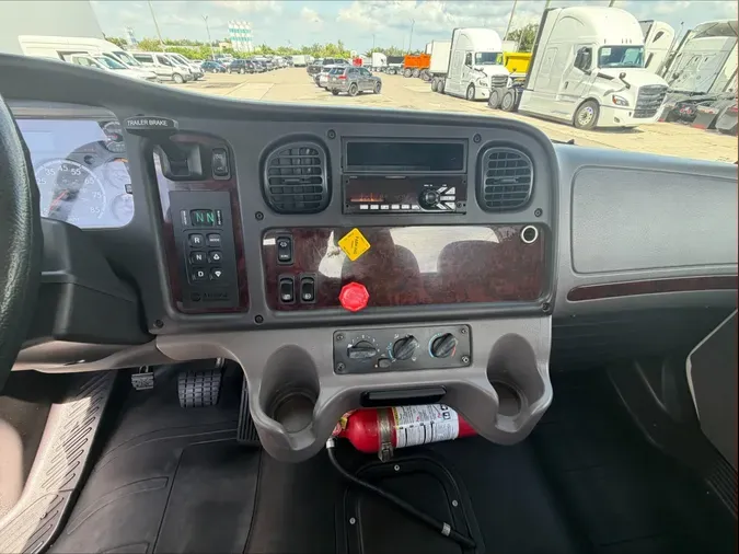 2021 Freightliner M2 106ff15ff4bbd559b0ca3f76d4795f1b792