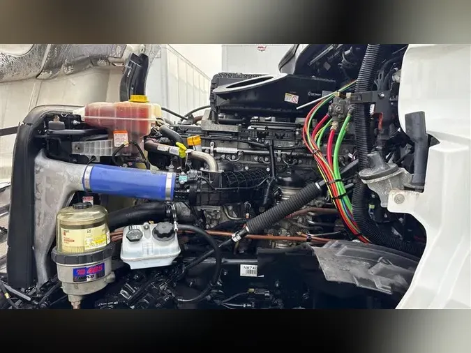 2023 FREIGHTLINER CA126