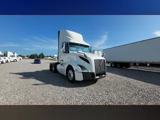 2019 Volvo VNL300