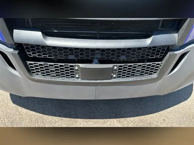 2022 FREIGHTLINER CA126