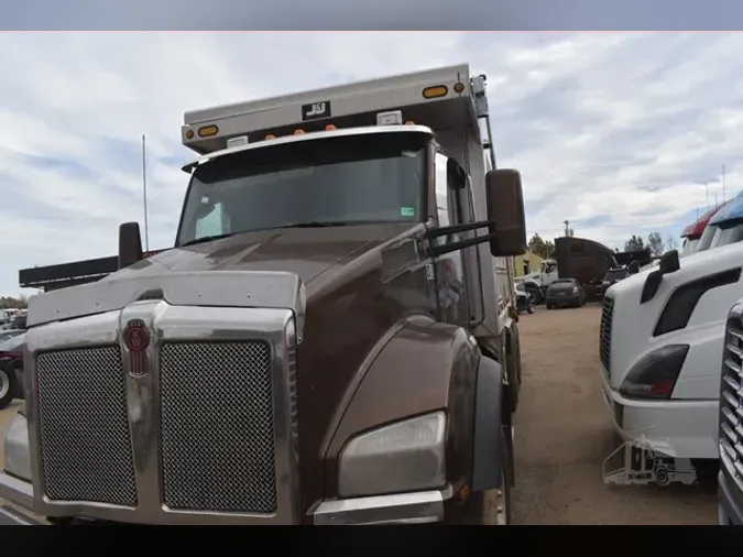 2016 KENWORTH T880