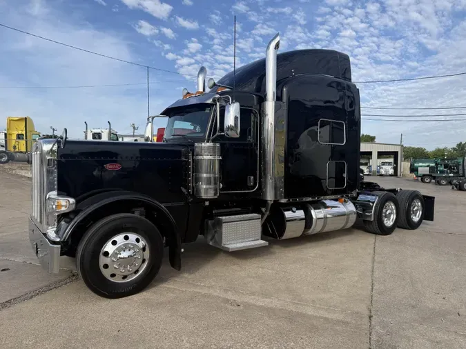 2022 Peterbilt 389ff23a5ebbd23e3148c7309cf86efd6d4