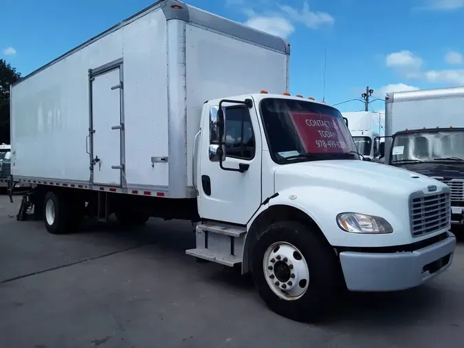 2018 FREIGHTLINER M2 106