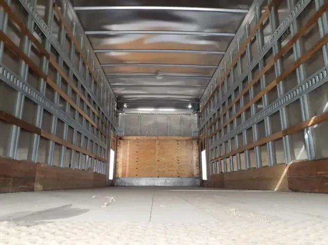 2019 FREIGHTLINER/MERCEDES M2 106