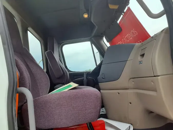 2020 FREIGHTLINER/MERCEDES CASCADIA 113