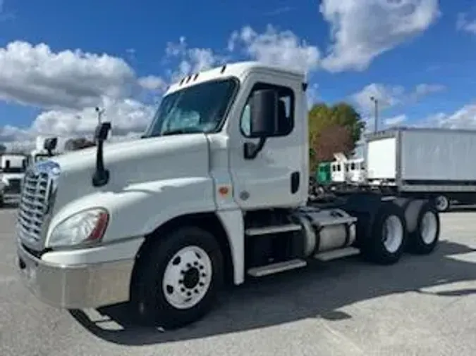 2017 FREIGHTLINER/MERCEDES CASCADIA 125ff2e1903458a1c0a49b372480f4bafbb