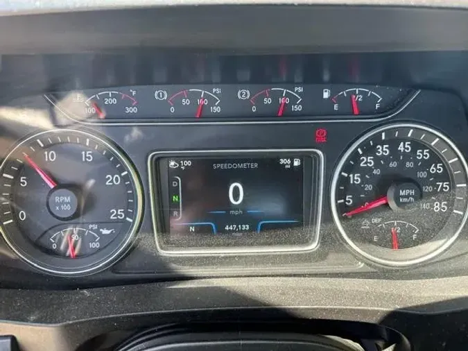 2023 International LT625