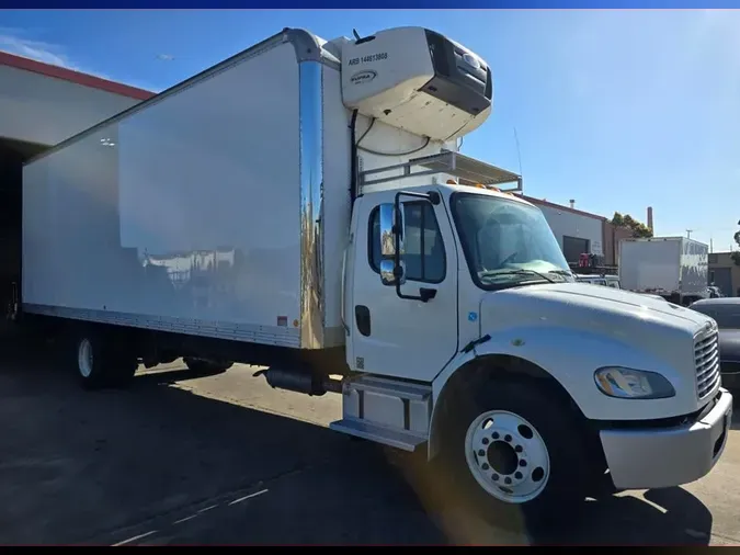 2016 FREIGHTLINER/MERCEDES M2 106