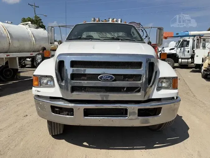 2011 FORD F650 SD