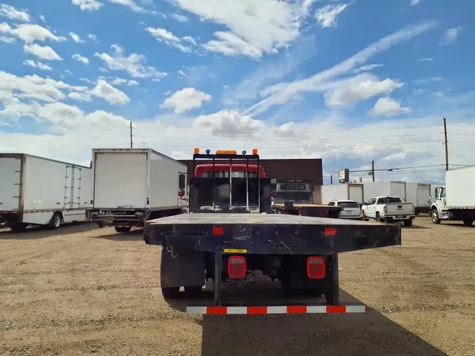 2018 FREIGHTLINER M2 106