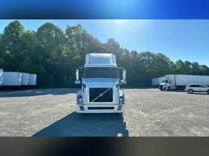 2016 Volvo VNL 740