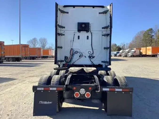 2020 Freightliner Cascadia